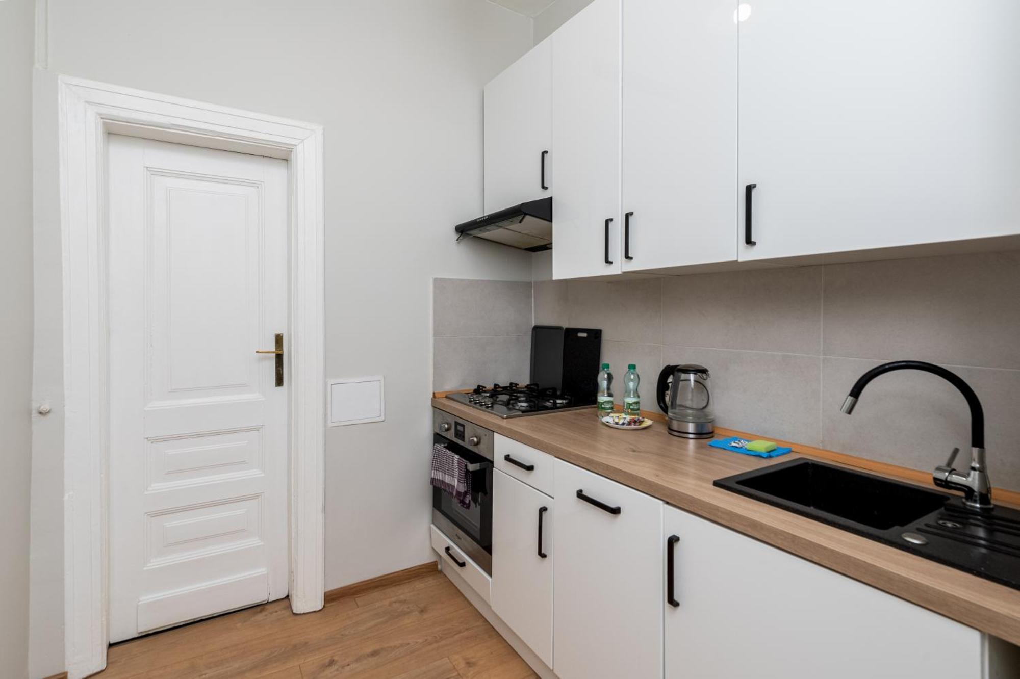 Lenartowicza Standard Apartment Krakau Buitenkant foto